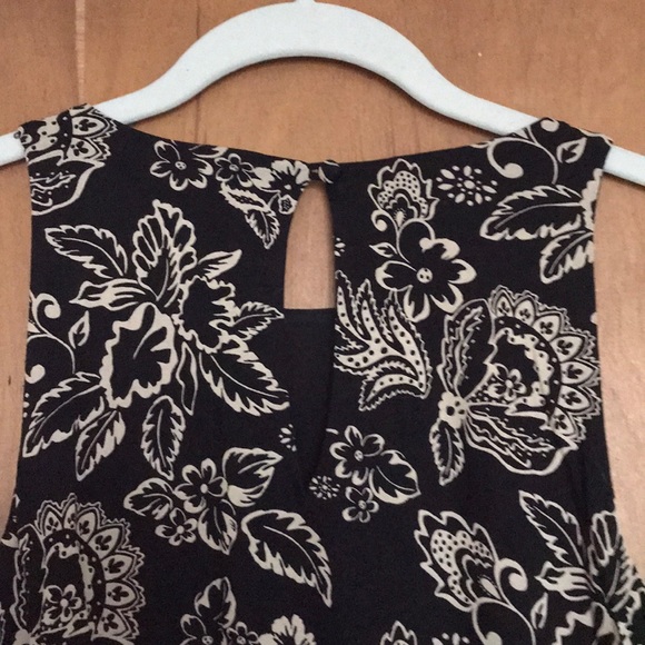 Flowered LOFT dress - Picture 4 of 4